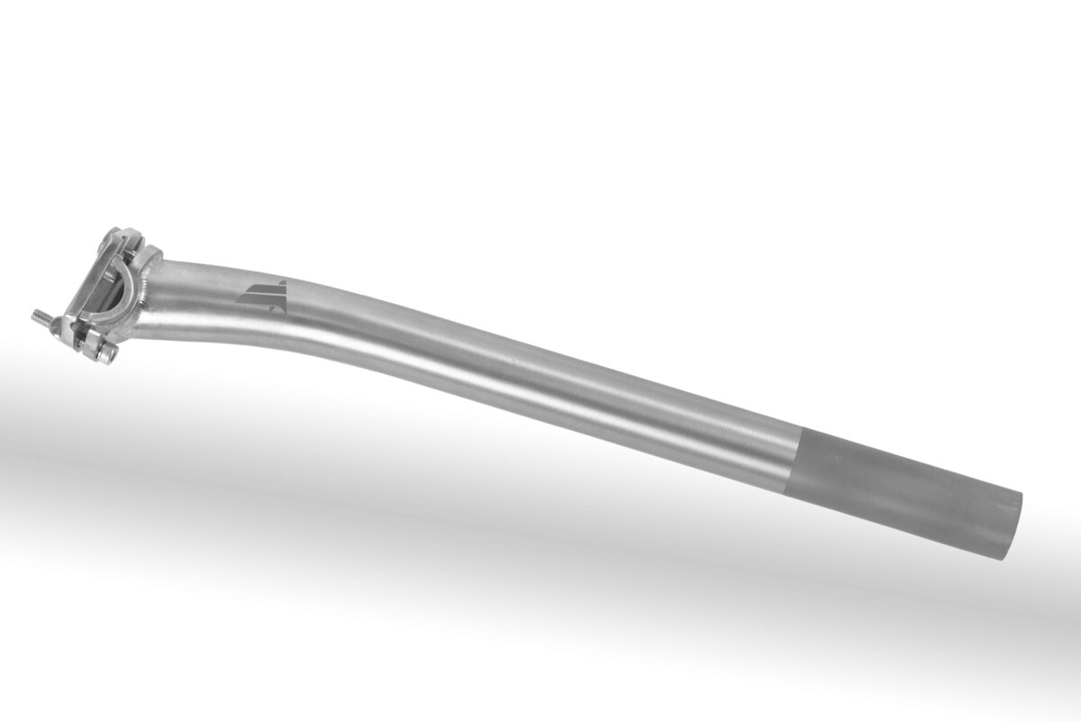 Pilot Titanium Setback Seatpost